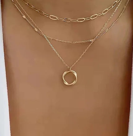Chain & Pendant Necklace