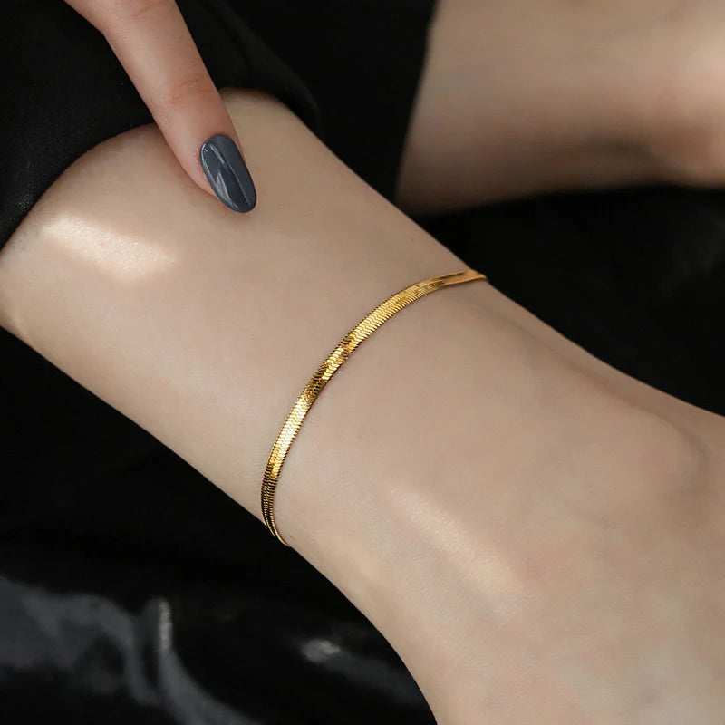 Gold Plated Serpentine Chain Anklet - Stylish Beach Jewelry for Women